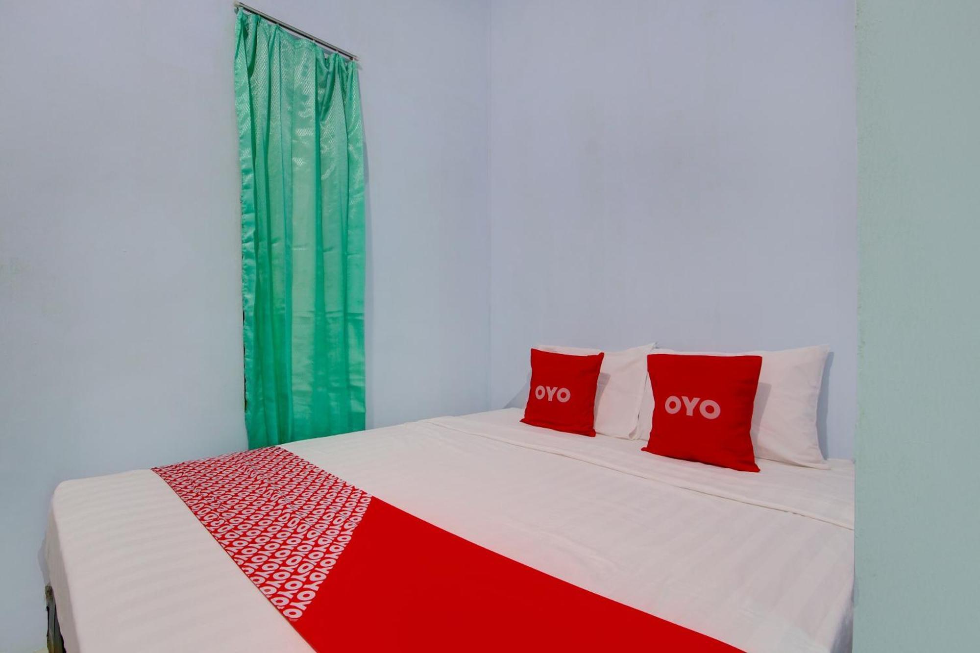 Super Oyo 93012 Griya Kencana Asri Syariah Lawean Exterior foto