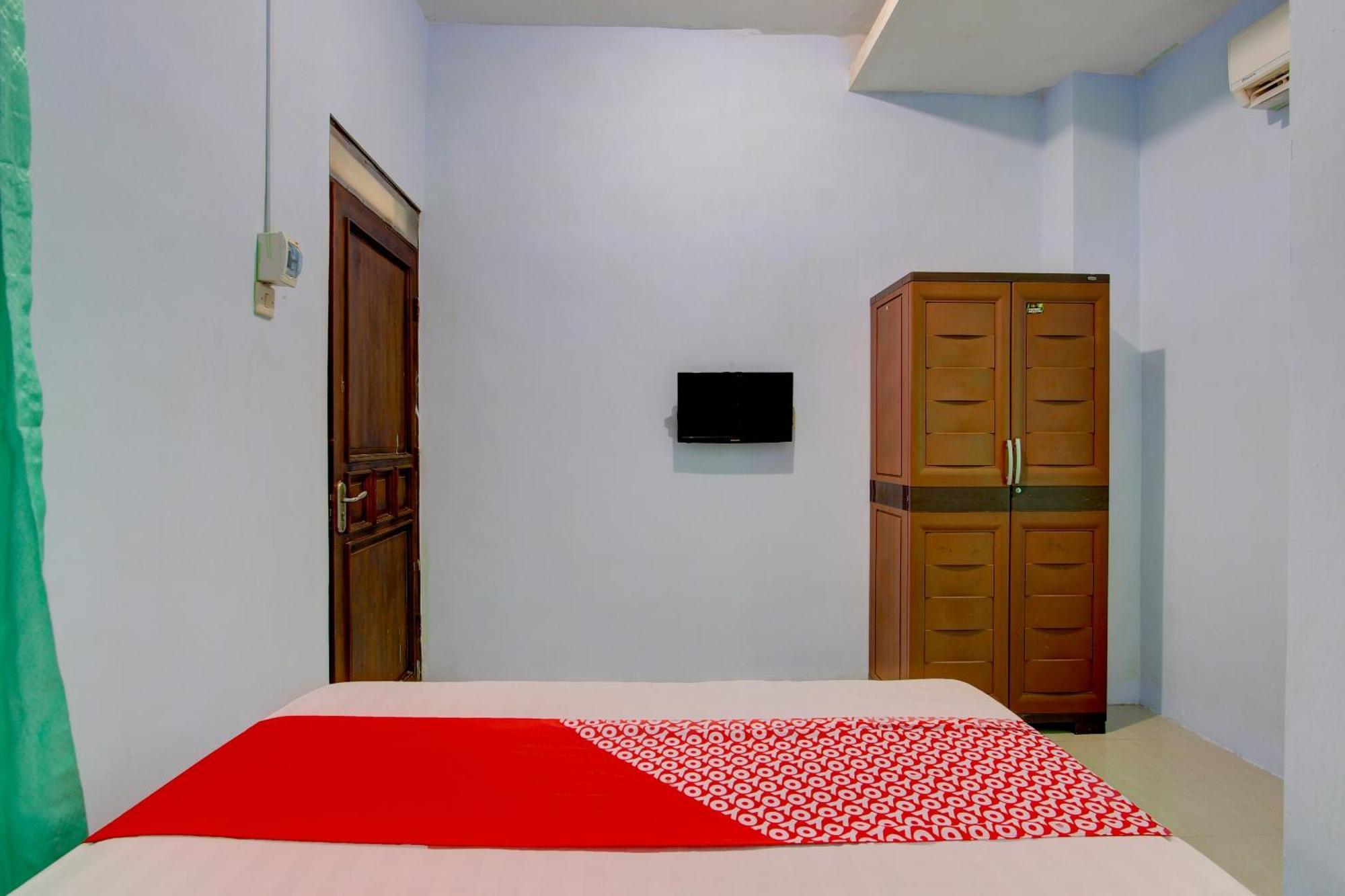 Super Oyo 93012 Griya Kencana Asri Syariah Lawean Exterior foto
