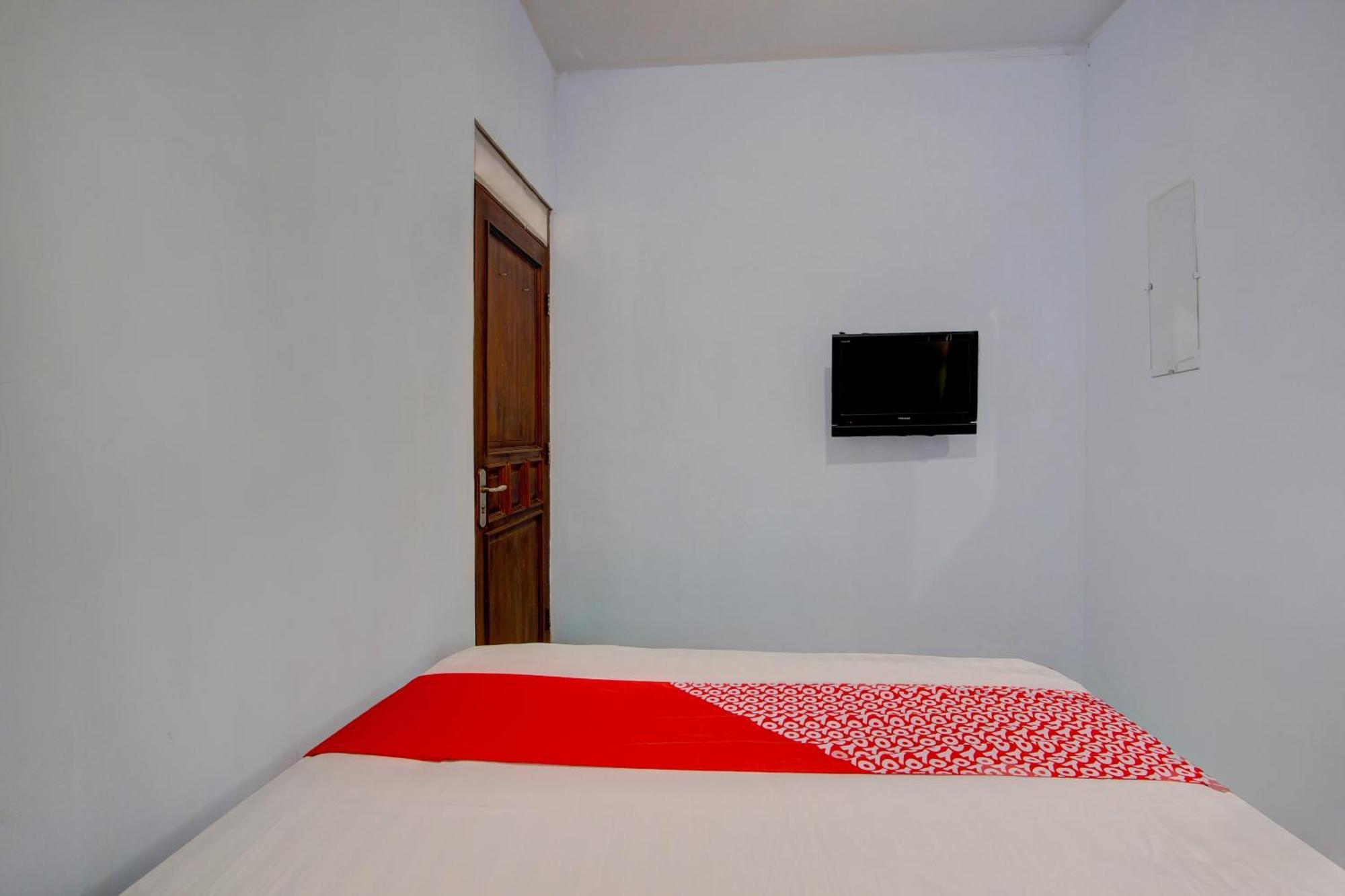 Super Oyo 93012 Griya Kencana Asri Syariah Lawean Exterior foto